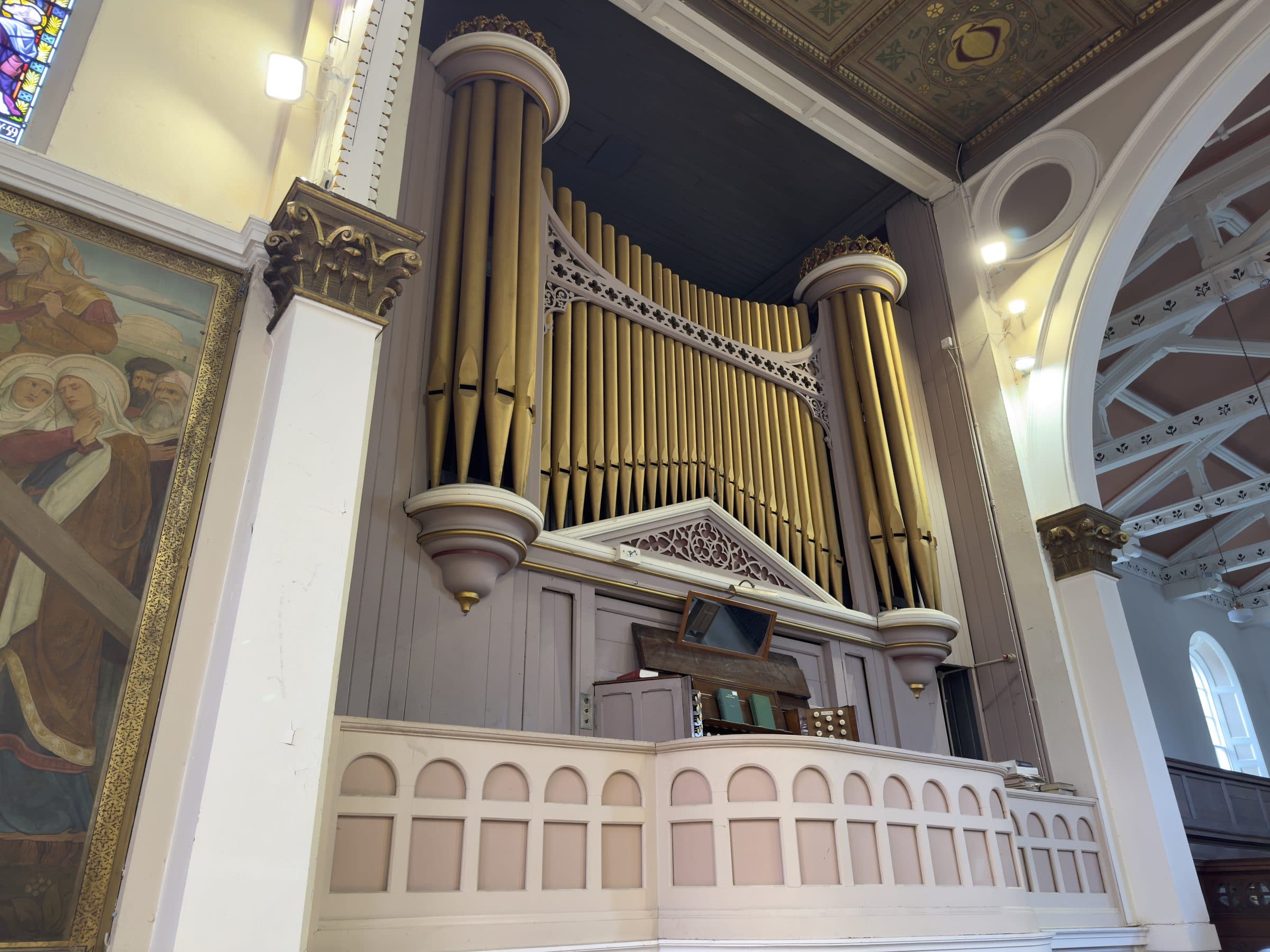 The gilded pipes of the organ of St George's